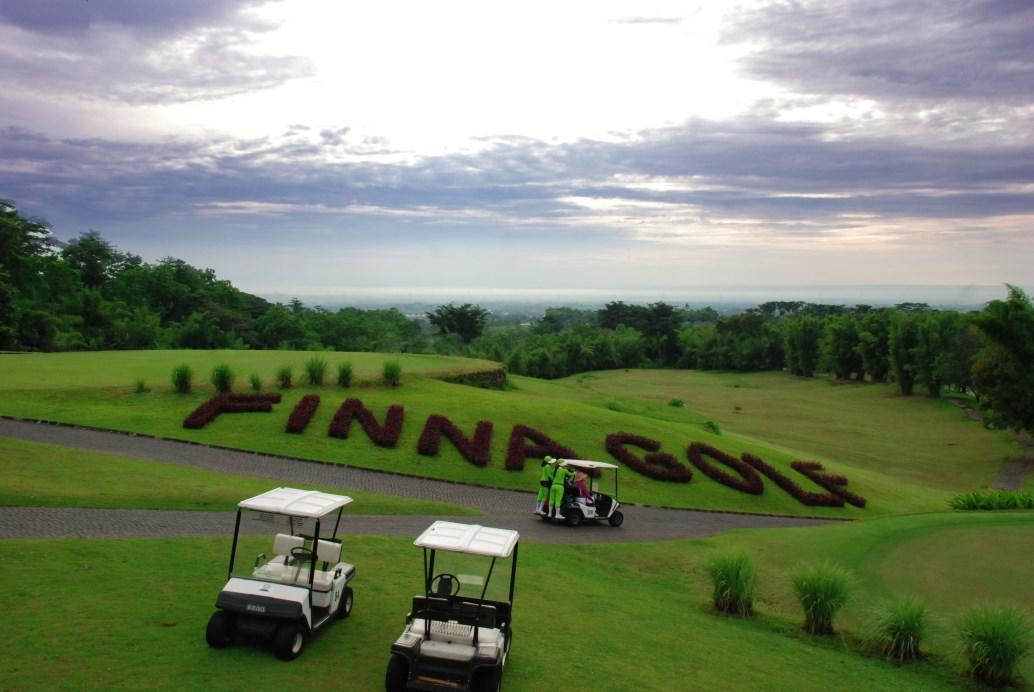 Finna Golf & Country Club Prigen Екстериор снимка